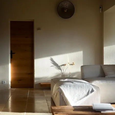 Privee A La Figulina Homestay Grayan-et-l'Hopital